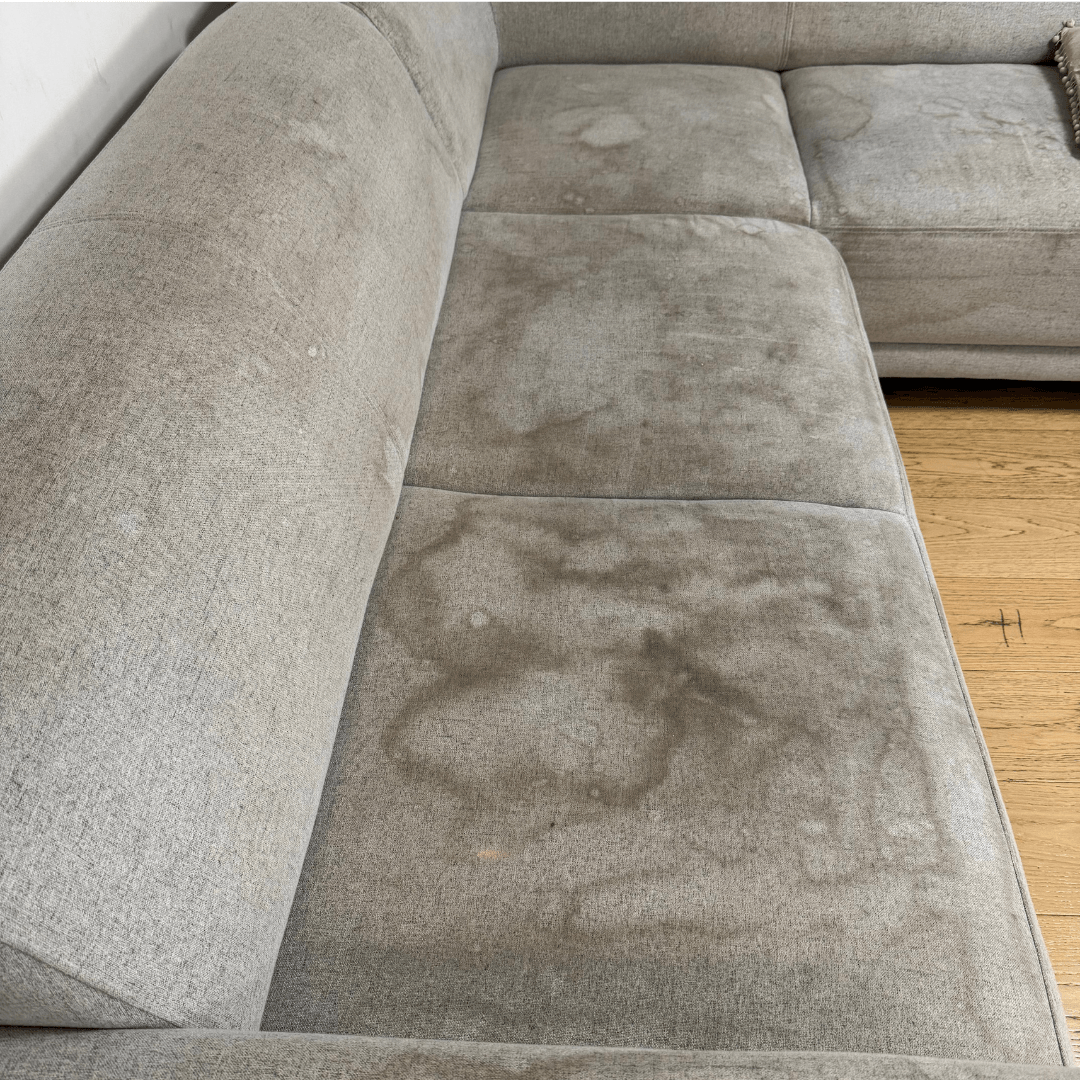 Canapé avant nettoyage